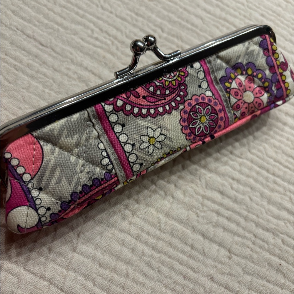 Vera Bradley Kisslock Clasp Wallet – Floral Paisley Print